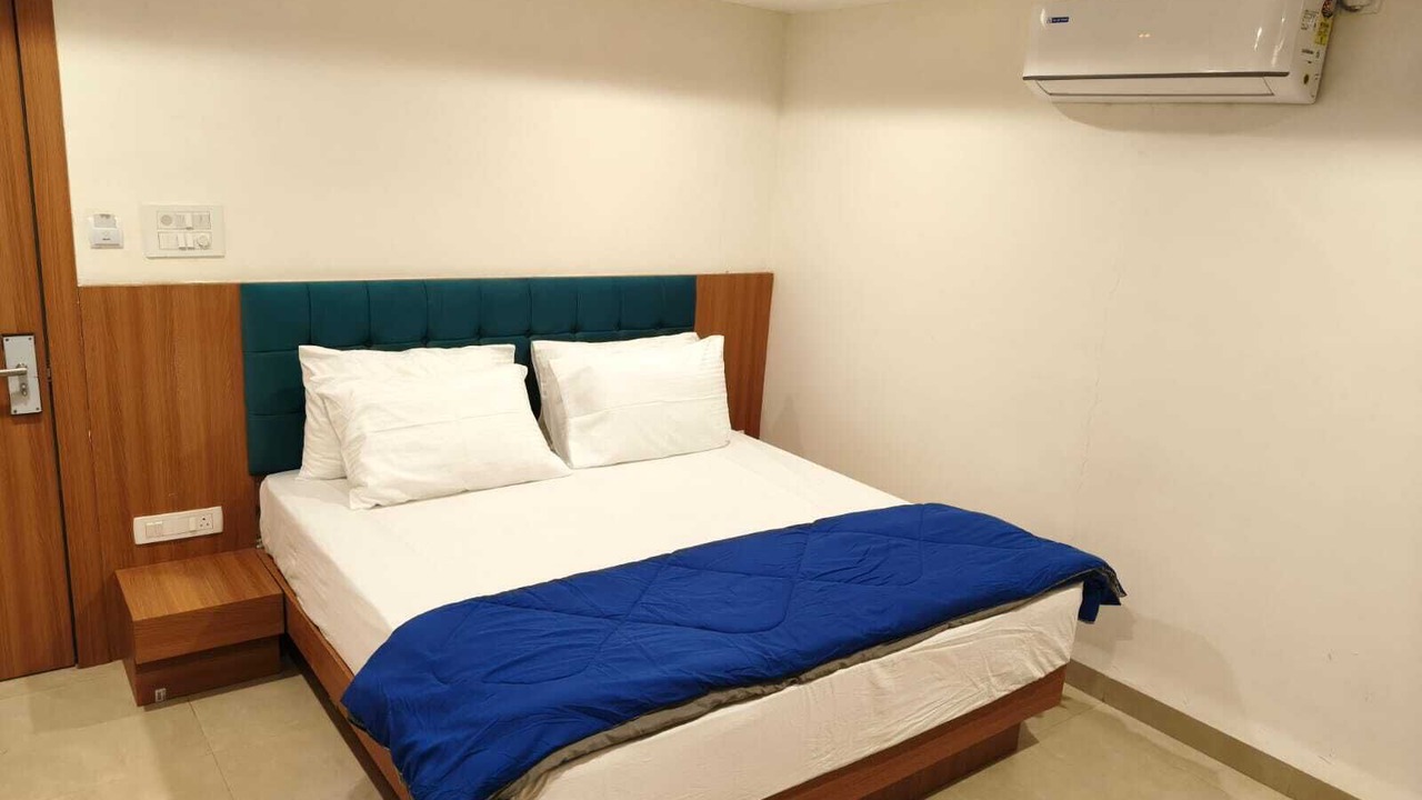 Photo of Bedroom in Barnagar