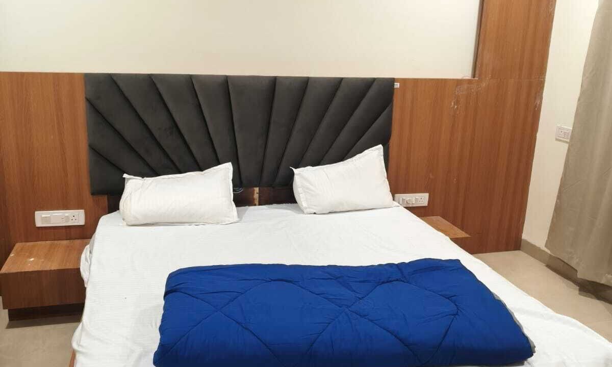 Photo of Bedroom in Barnagar