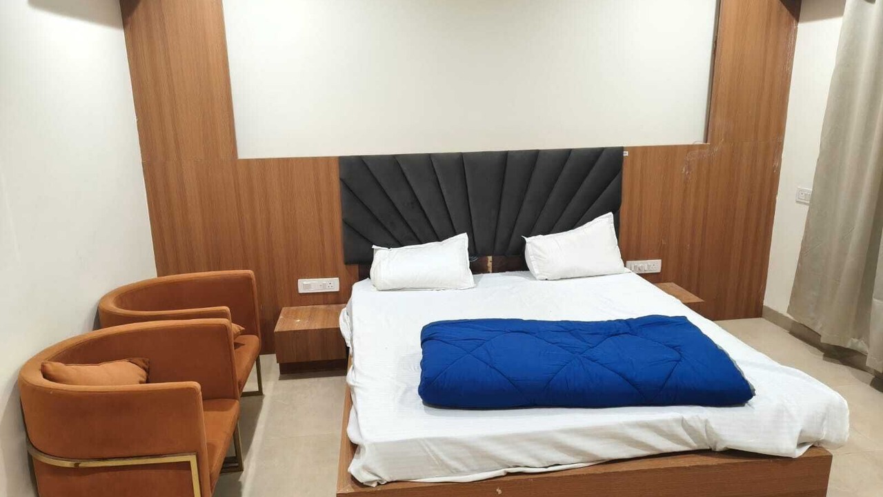 Photo of Bedroom in Barnagar