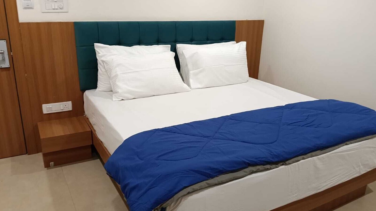Photo of Bedroom in Barnagar