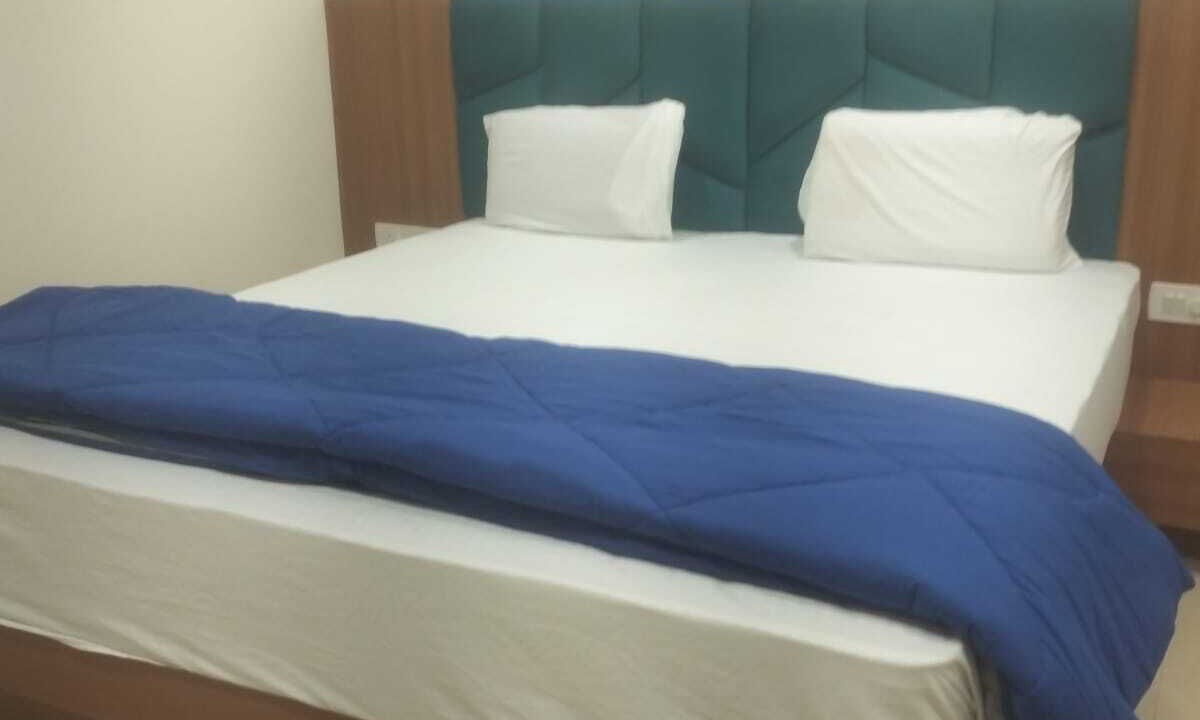 Photo of Bedroom in Barnagar