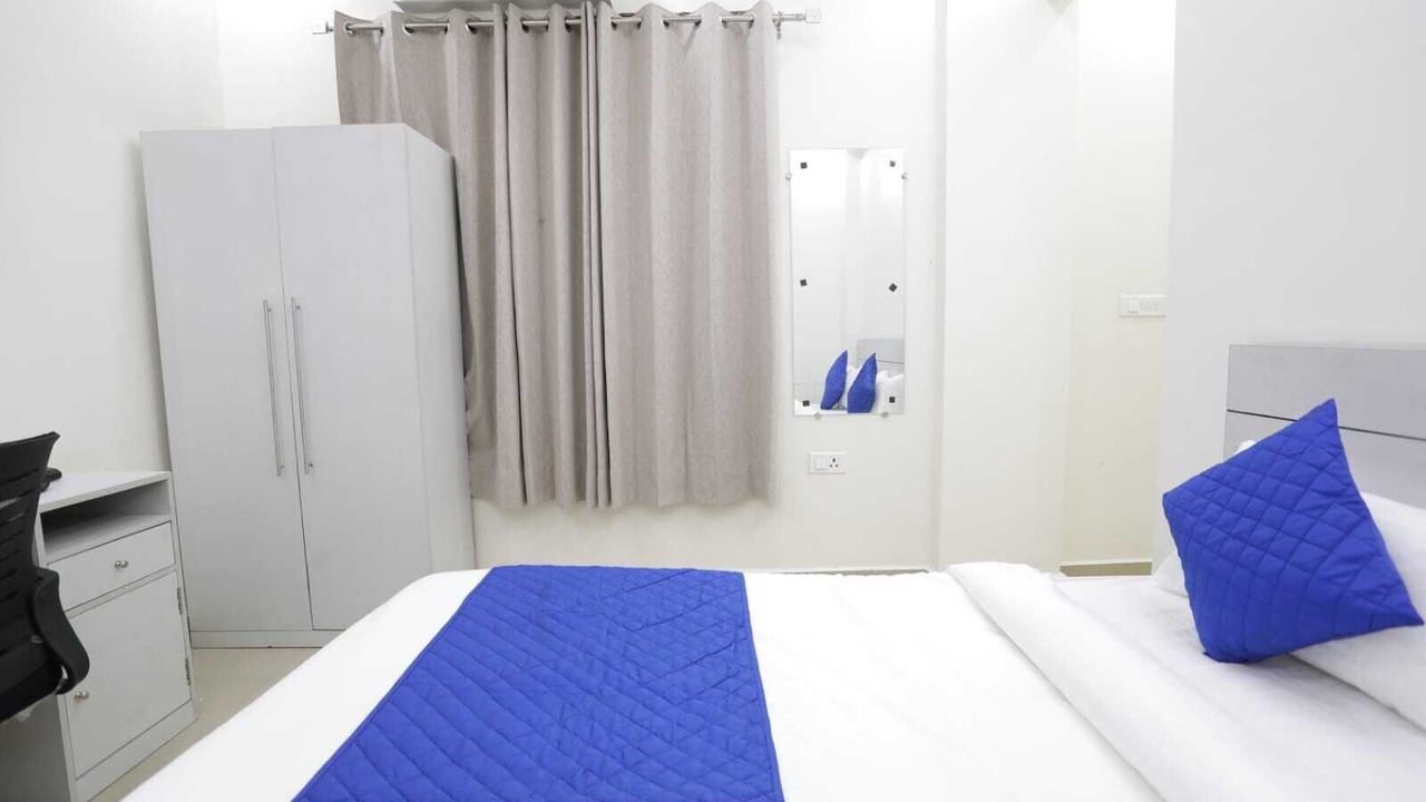 Photo of Bedroom in Sector 70