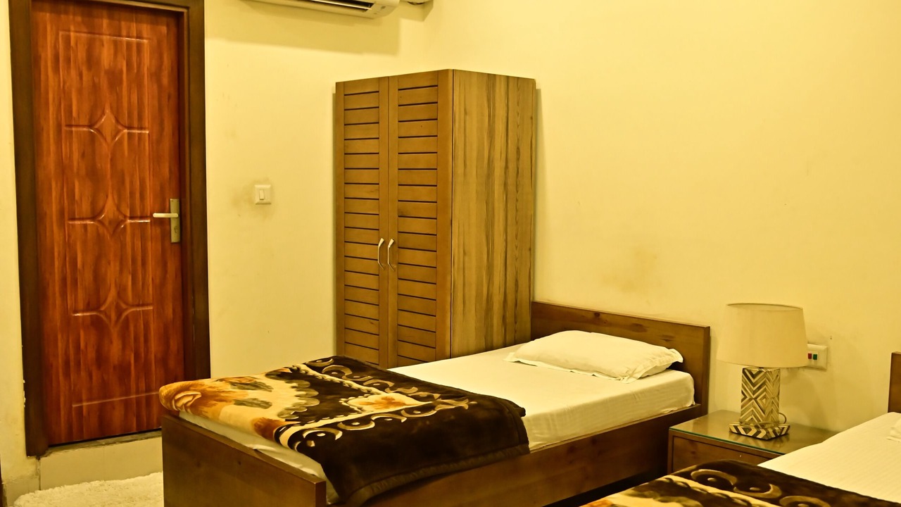 Photo of Bedroom in Aligarh