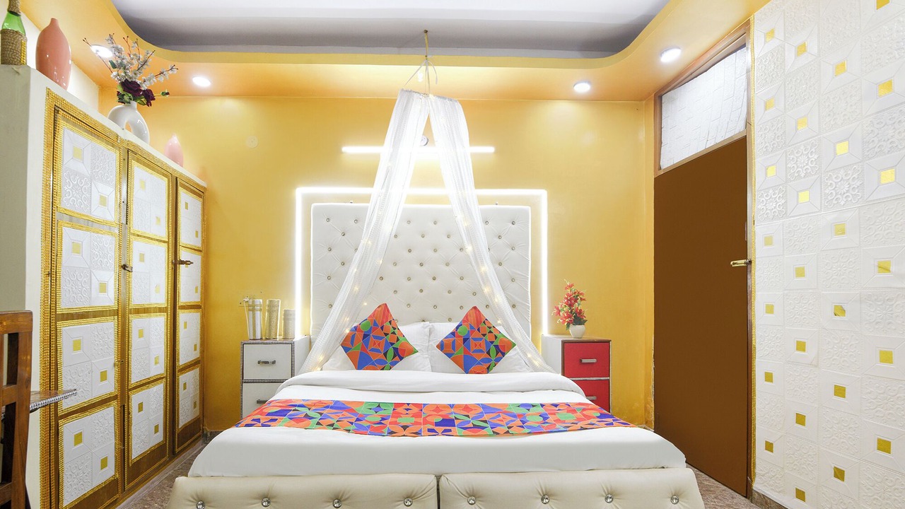 Photo of Bedroom in Defence Colony