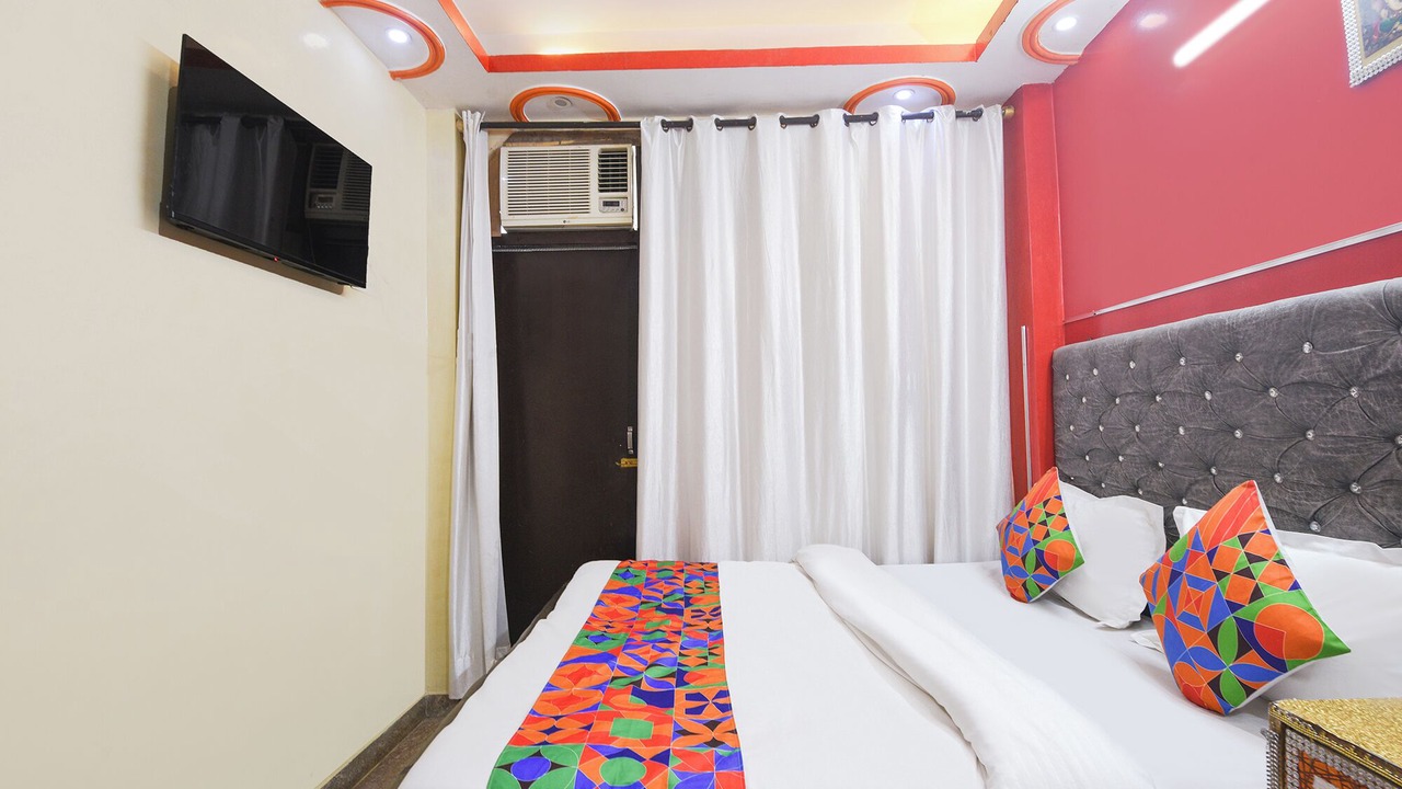 Photo of Bedroom in Defence Colony