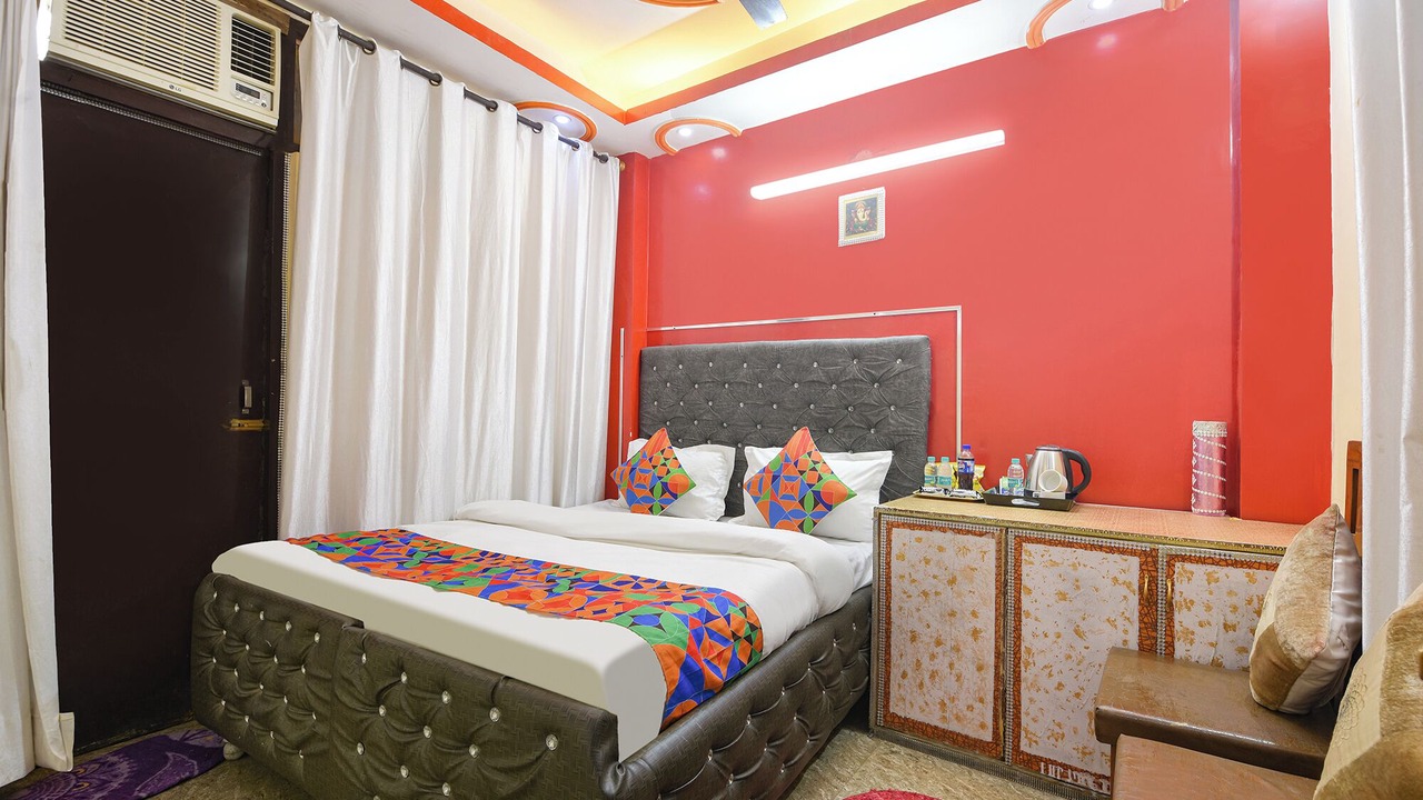 Photo of Bedroom in Defence Colony