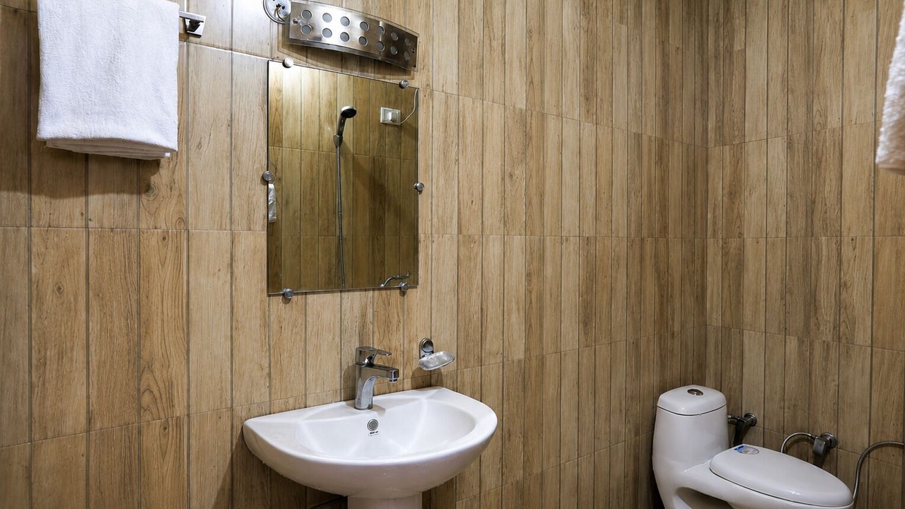 Photo of Bathroom in Jaiharikhal