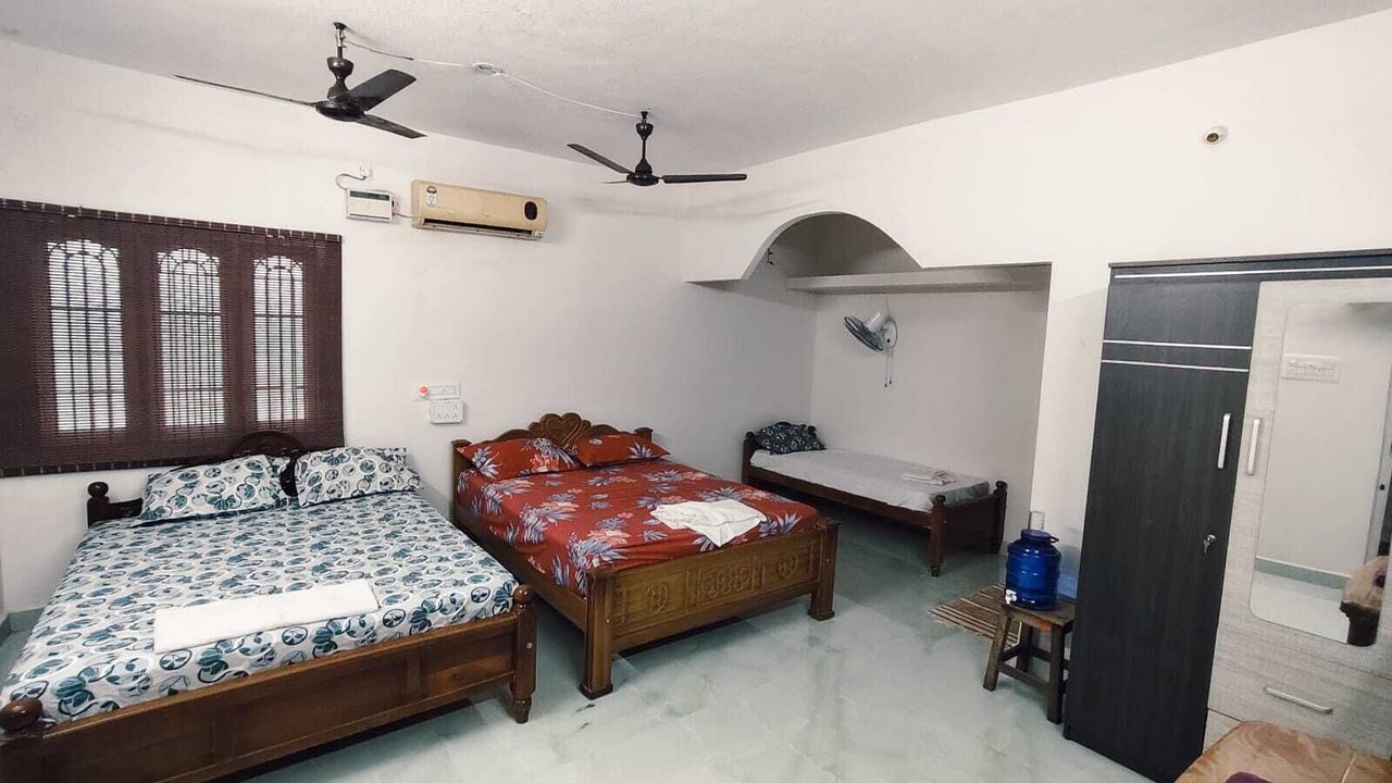Photo of Bedroom in Palayankottai