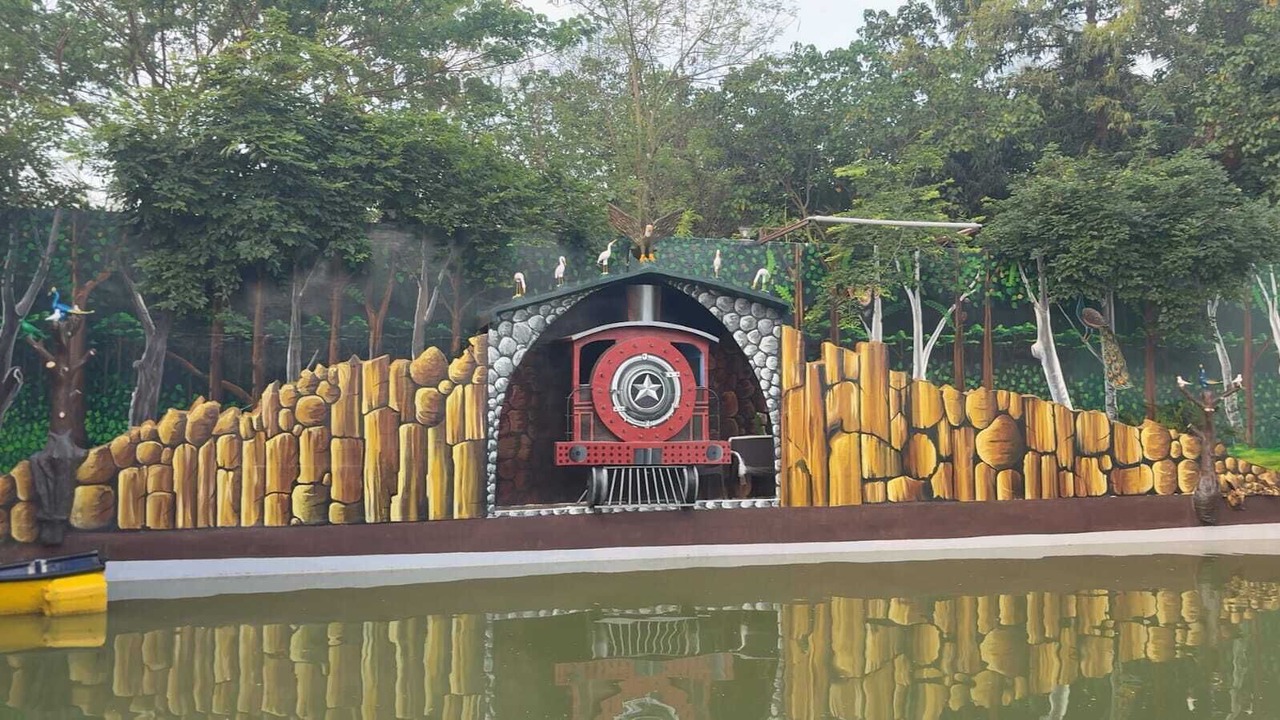 Photo of Others in Papasanam