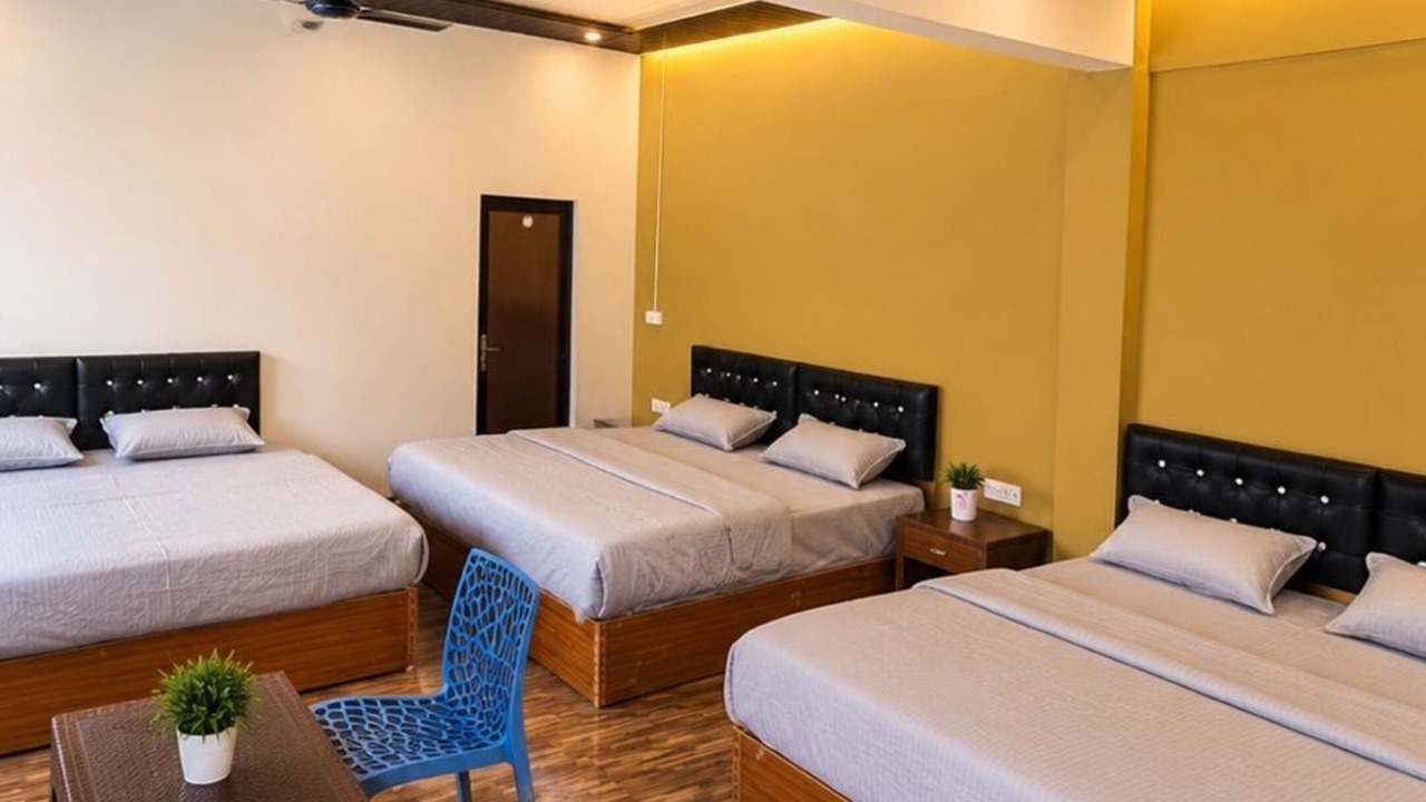 Photo of Bedroom in Nandaprayag
