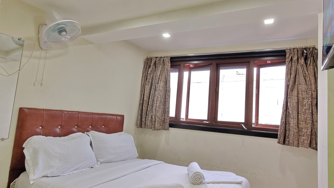 Photo of Bedroom in Dadar East