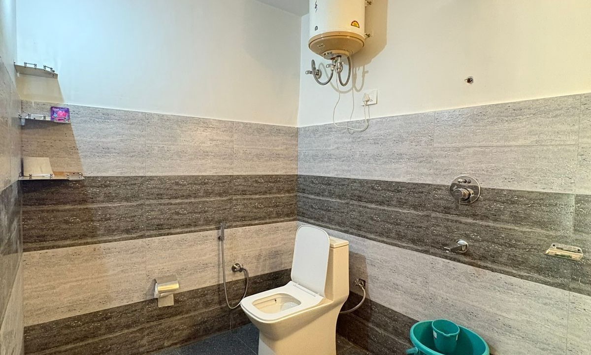 Photo of Bathroom in Ghiyagi