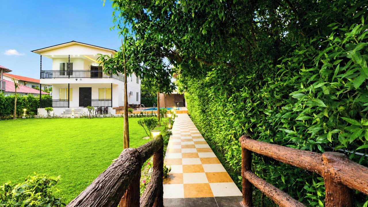 Photo of Outdoor in Noida