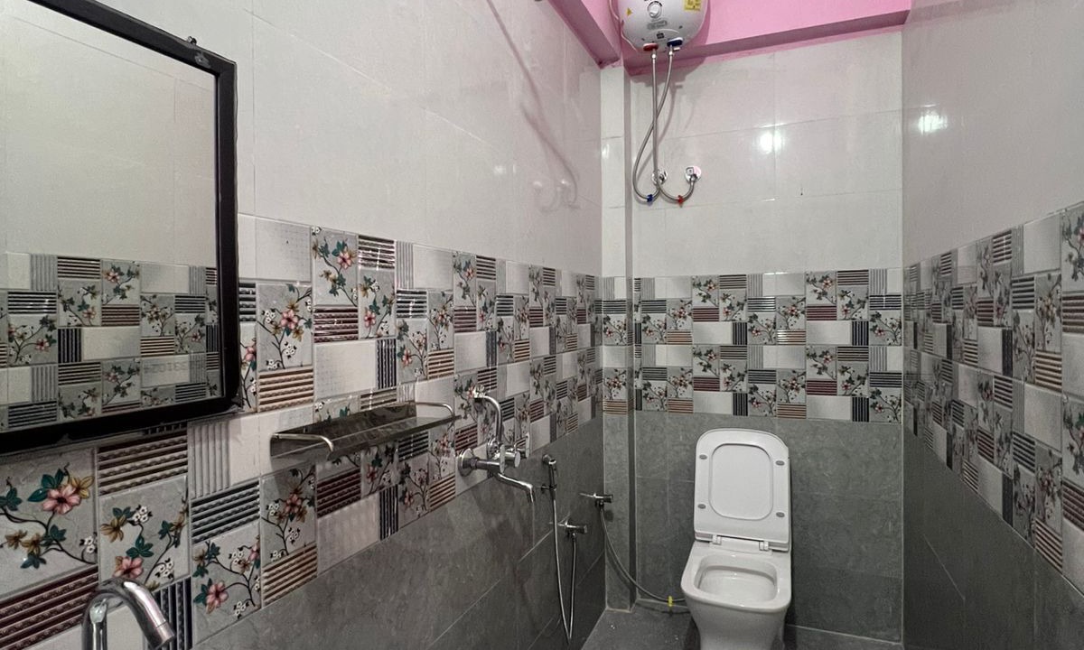 Photo of Bathroom in Karnaprayag