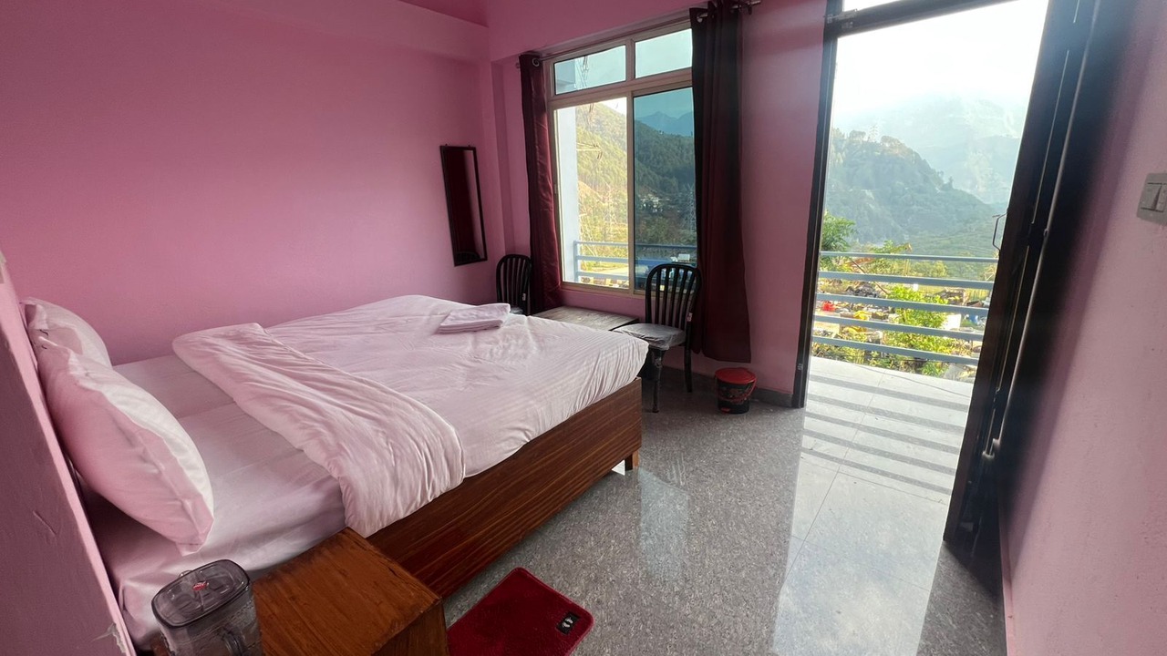 Photo of Patio Balcony in Karnaprayag