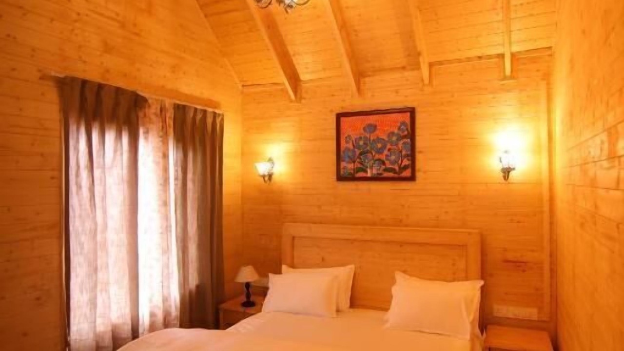 Photo of Bedroom in Auli