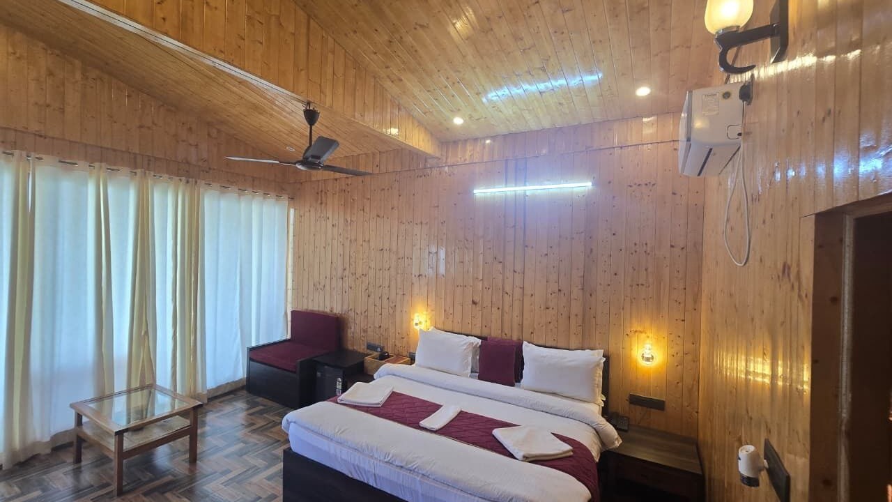 Photo of Bedroom in Naukuchiyatal