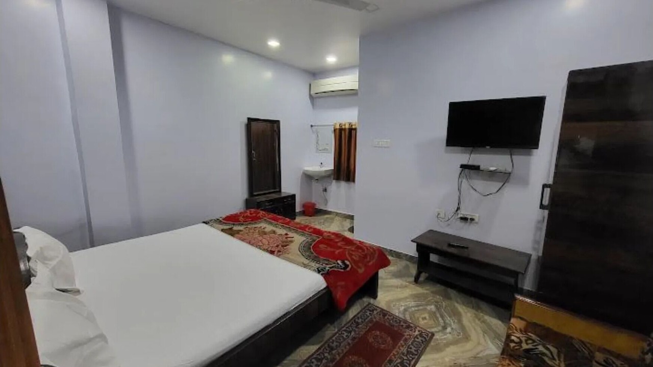 Photo of Bedroom in Dhanbad