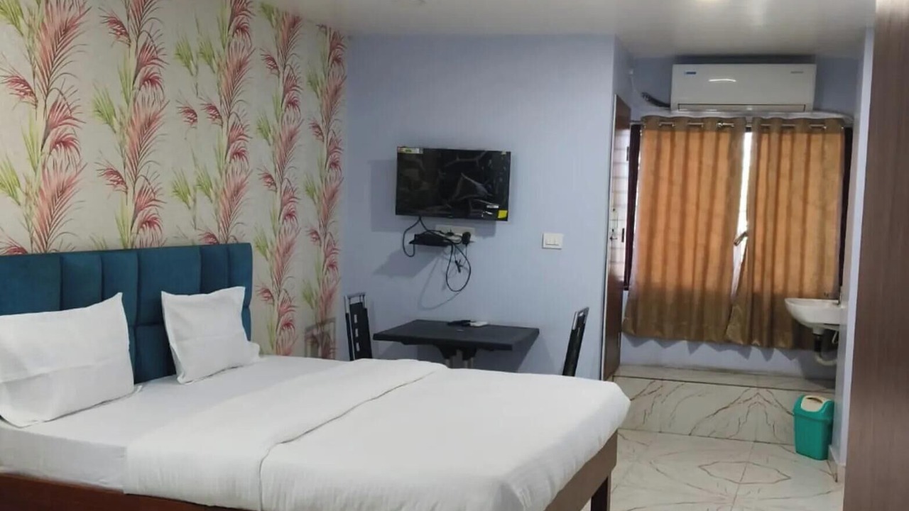 Photo of Bedroom in Dhanbad