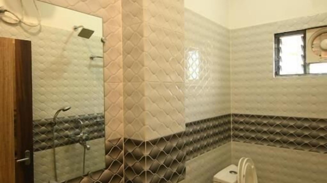 Photo of Bathroom in Mamit