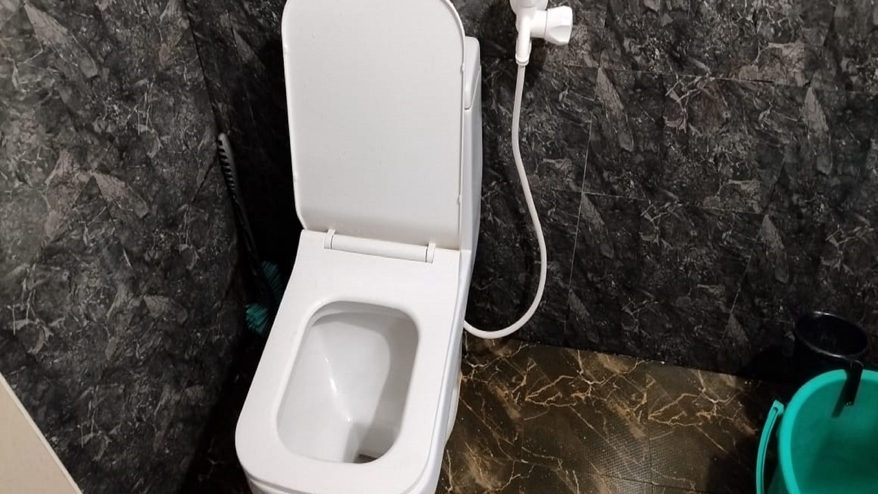 Photo of Bathroom in Koyambedu