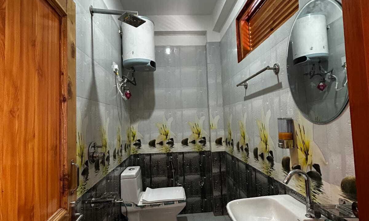 Photo of Bathroom in Kullu