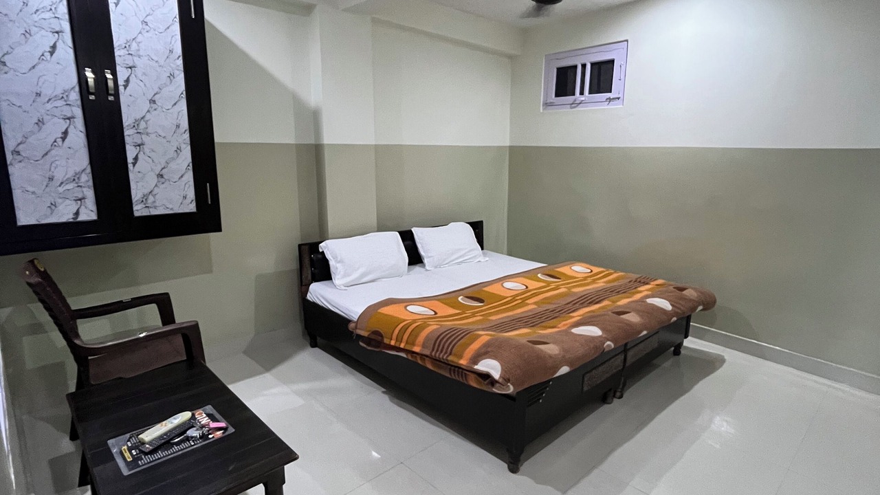 Photo of Bedroom in Brahmaur