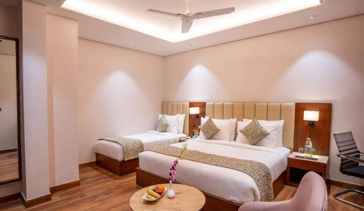 Photo of Bedroom in Taj Ganj