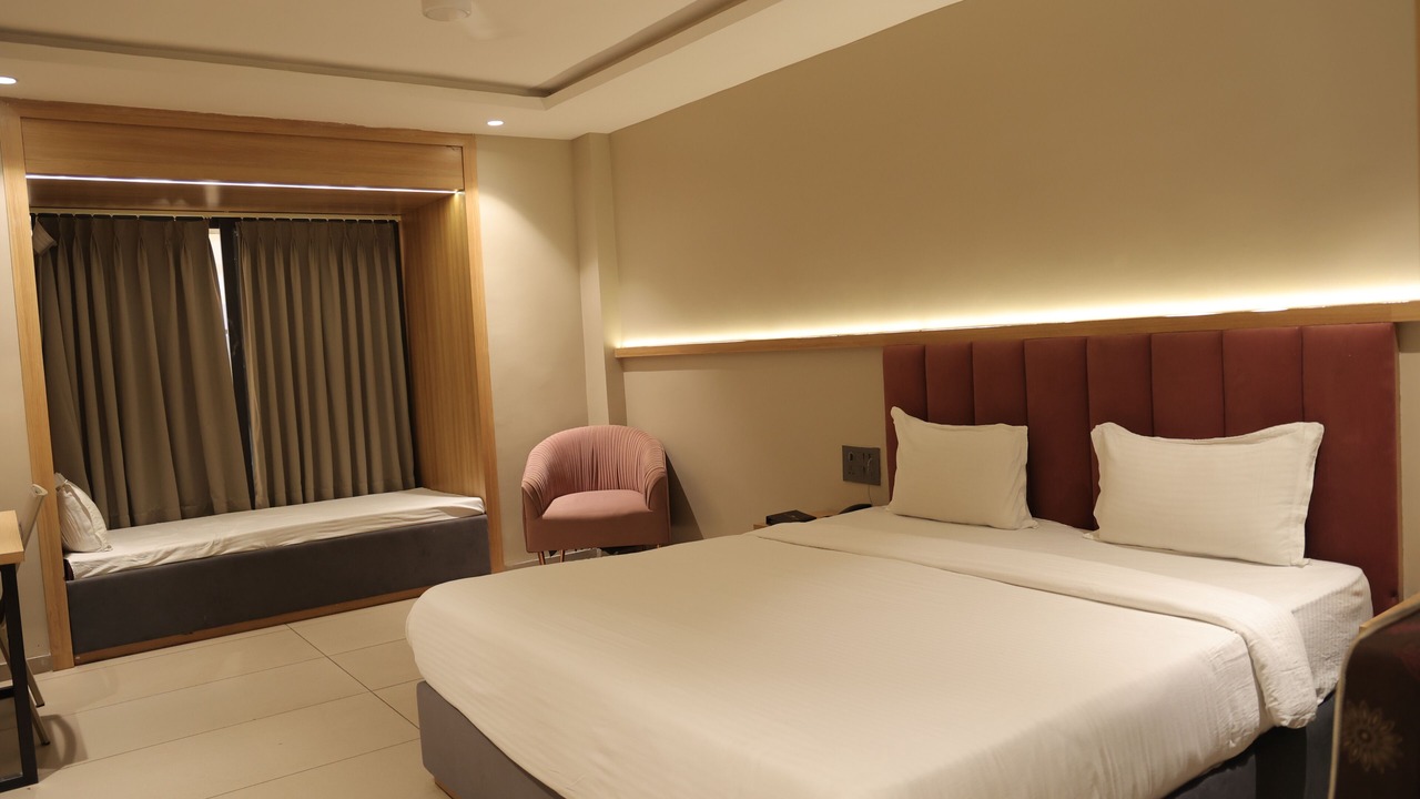 Photo of Bedroom in Hoshangabad