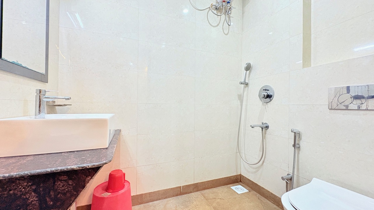 Photo of Bathroom in Tarapith