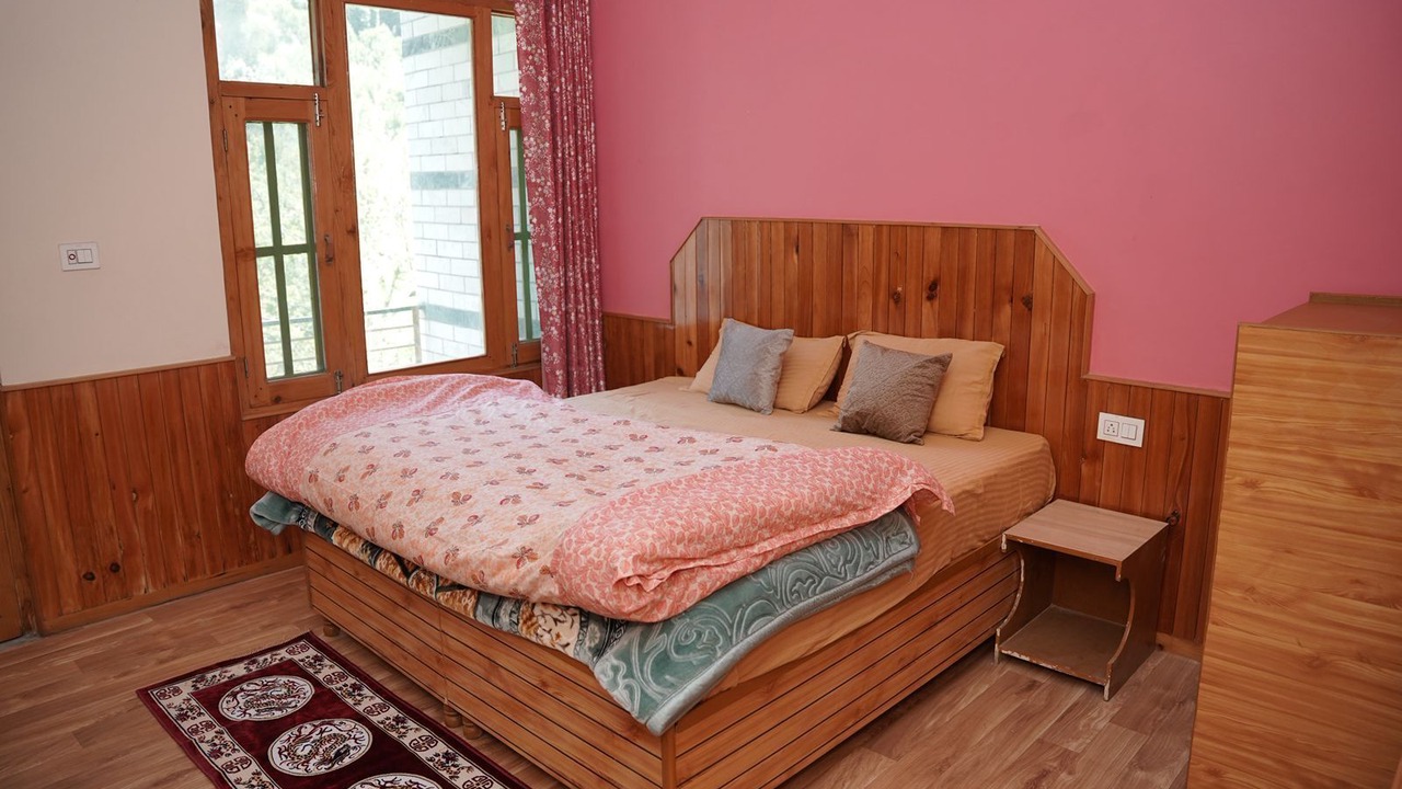 Photo of Bedroom in Kullu