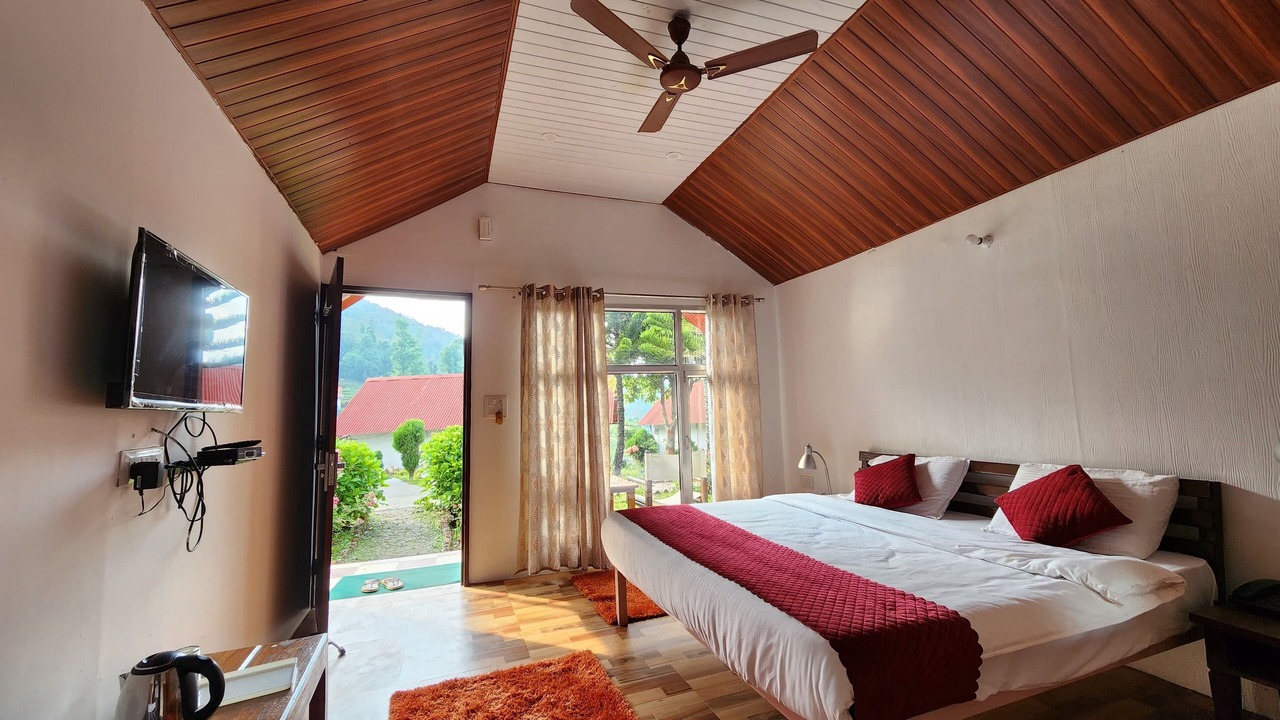 Photo of Bedroom in Narainkoti