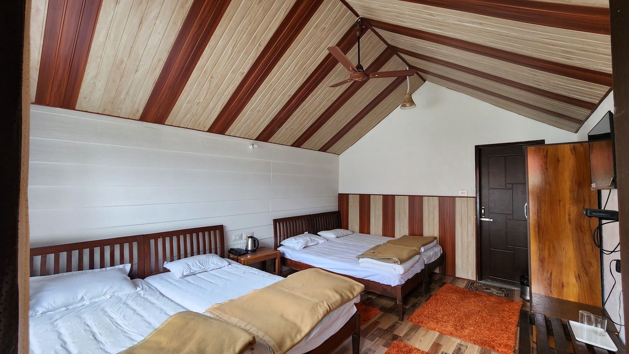 Photo of Bedroom in Narainkoti