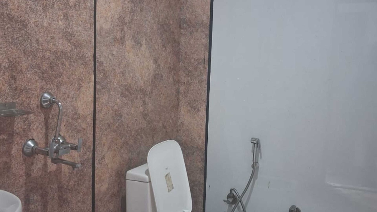 Photo of Bathroom in Narainkoti