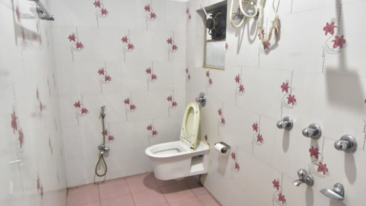 Photo of Bathroom in Neora