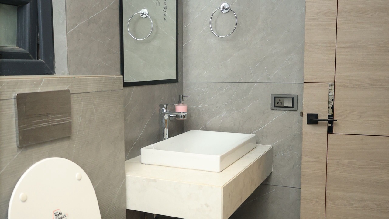 Photo of Bathroom in Sualkuchi