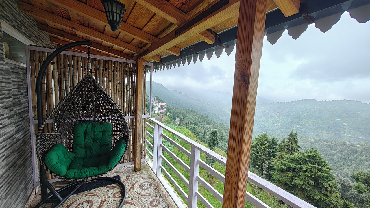 Photo of Patio Balcony in Mukteshwar