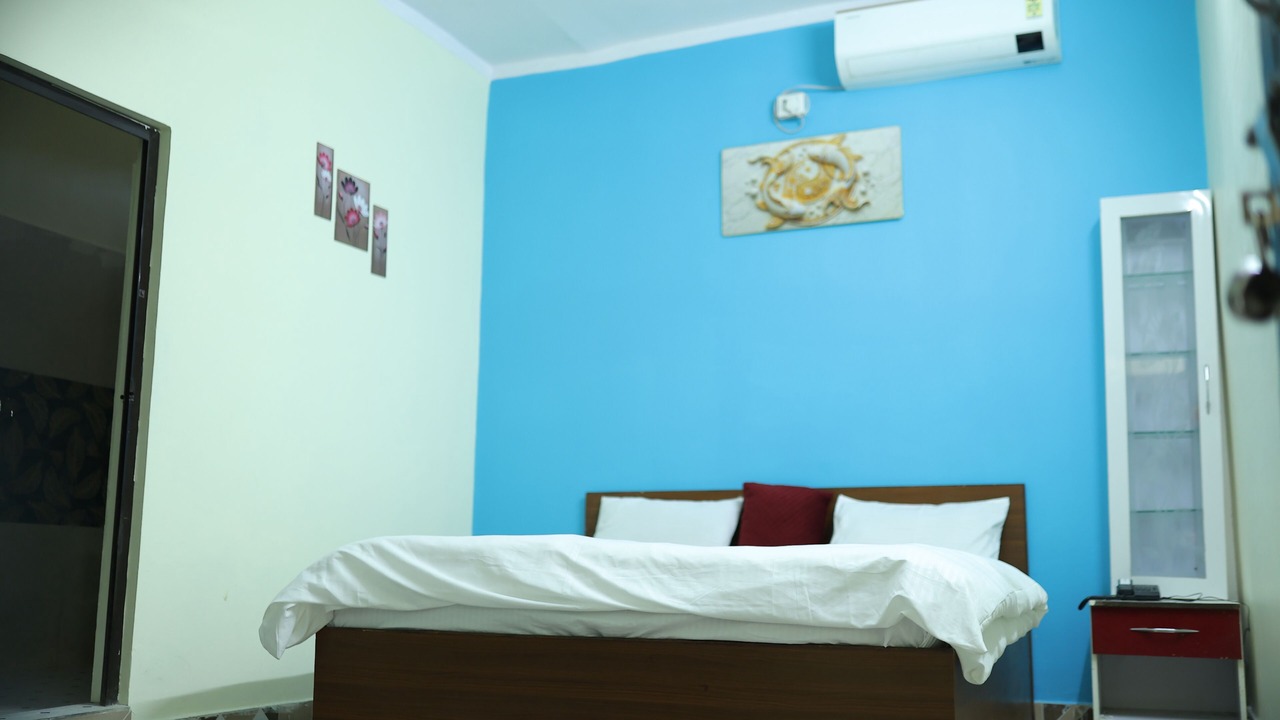 Photo of Bedroom in Srinagar