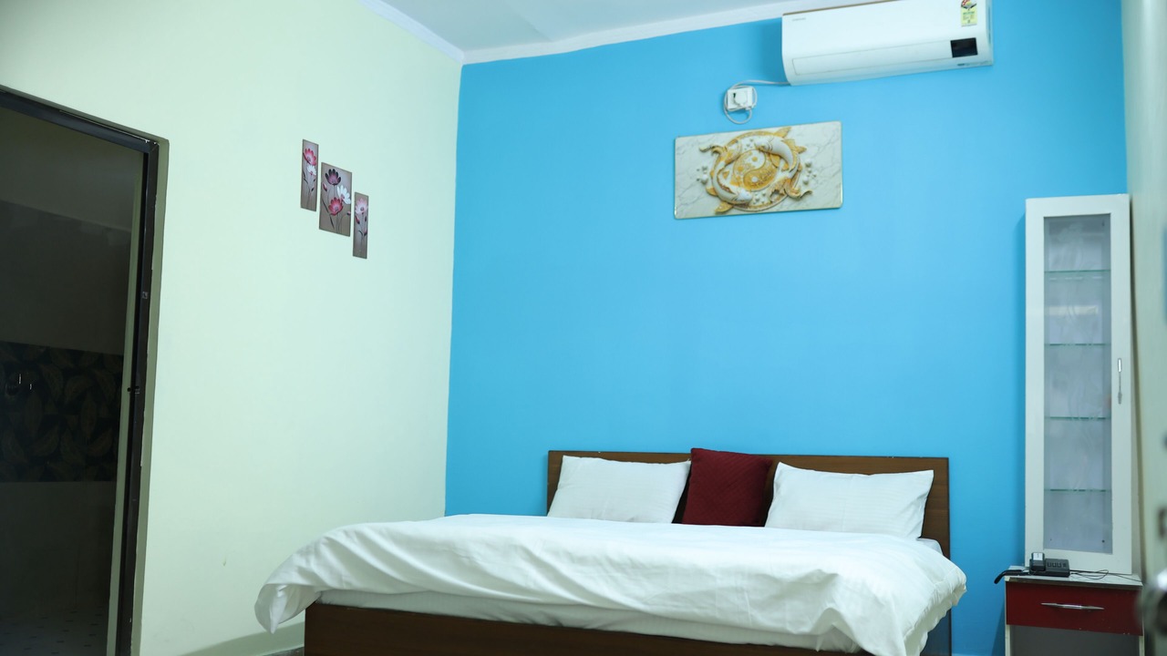 Photo of Bedroom in Srinagar