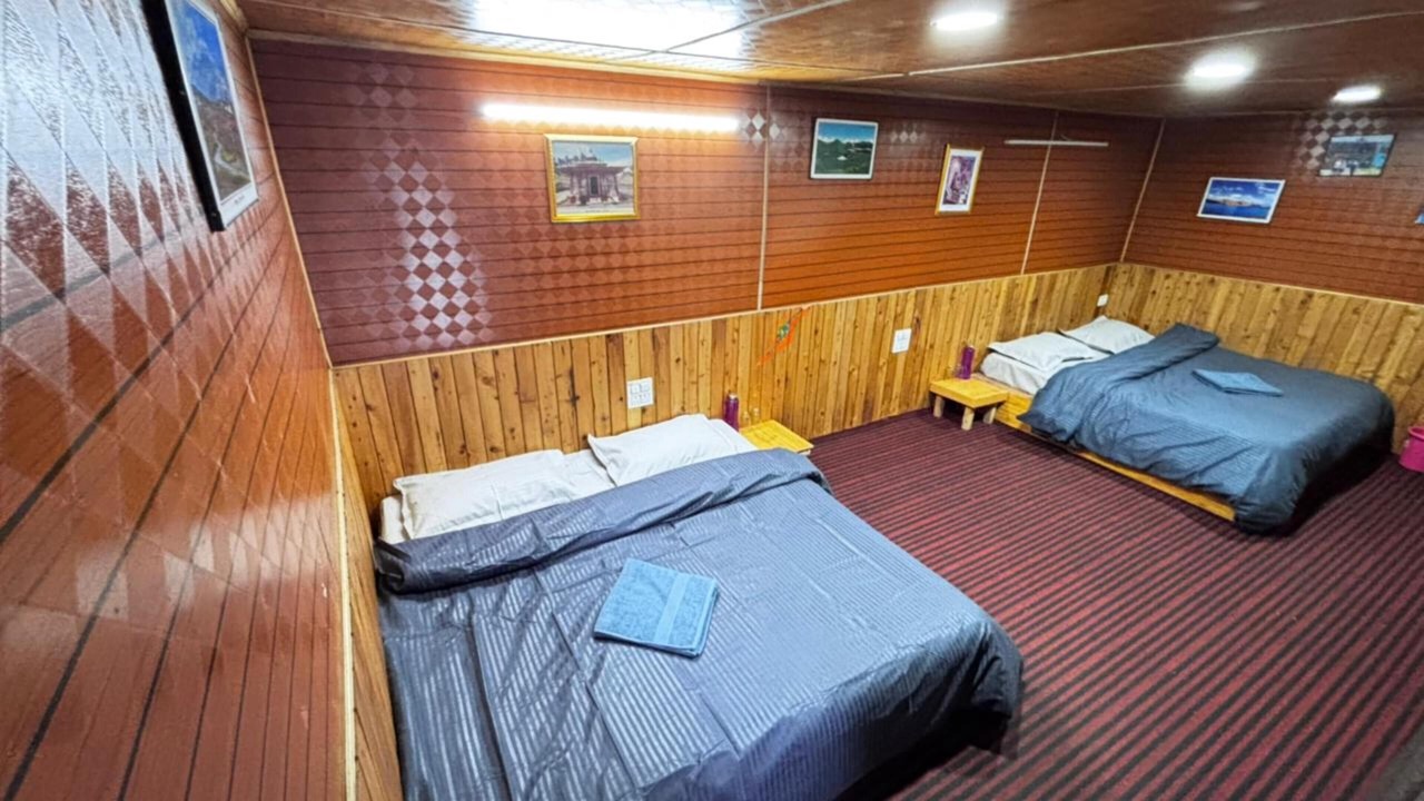 Photo of Bedroom in Jibhi