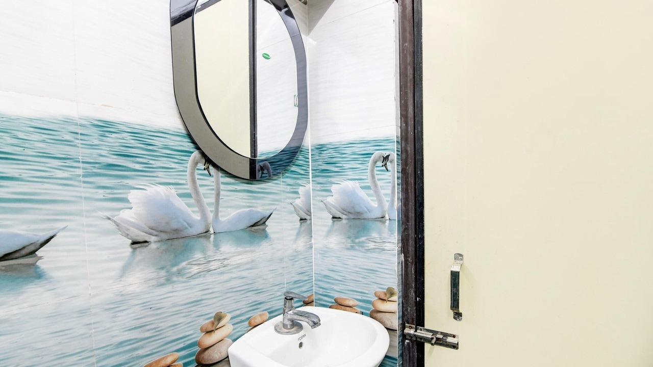 Photo of Bathroom in Diamond Harbour