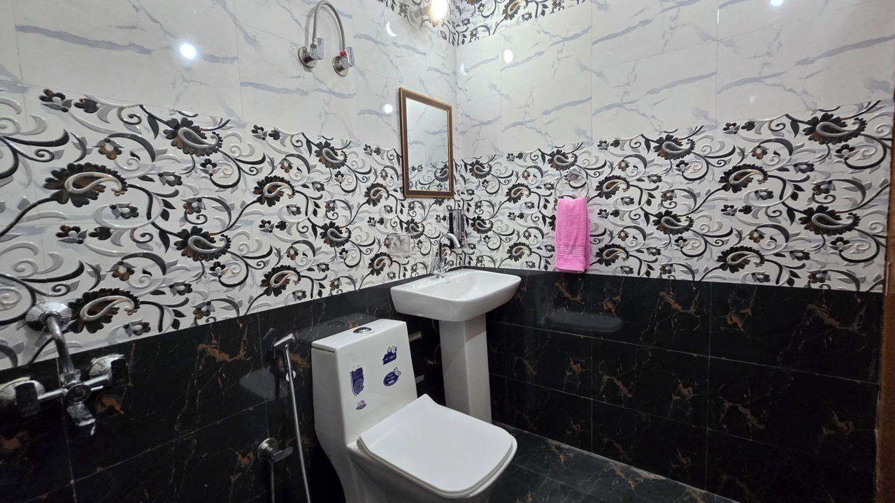Photo of Bathroom in Chail