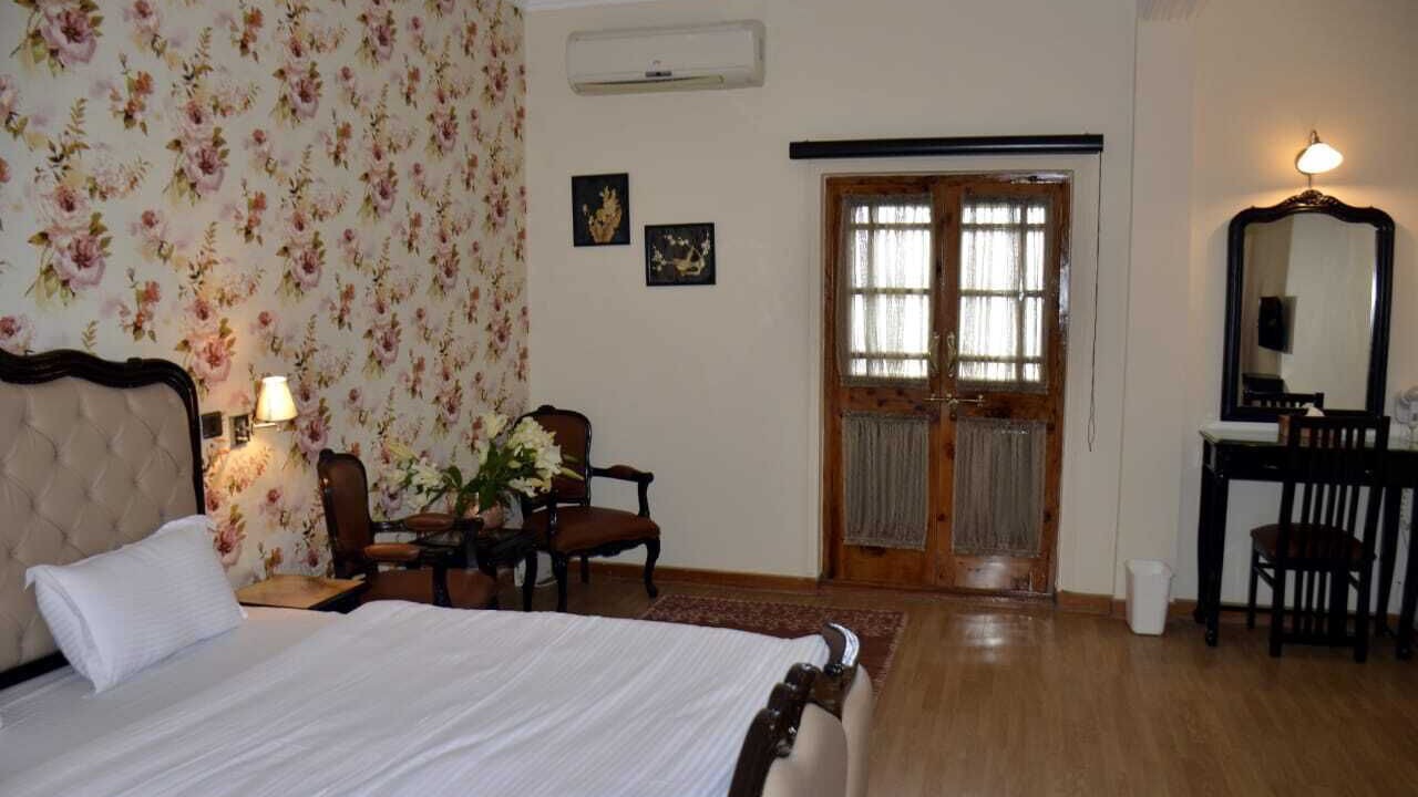 Photo of Bedroom in Solan