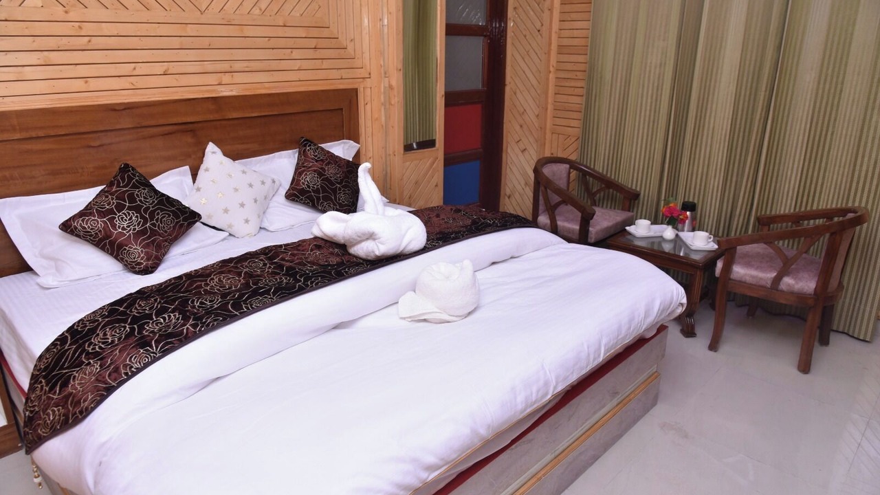 Photo of Bedroom in Sarahan