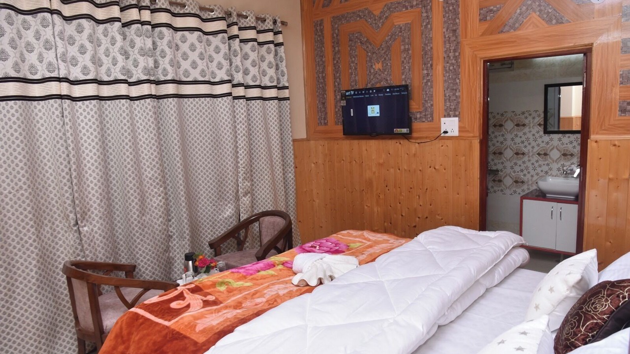 Photo of Others in Sarahan
