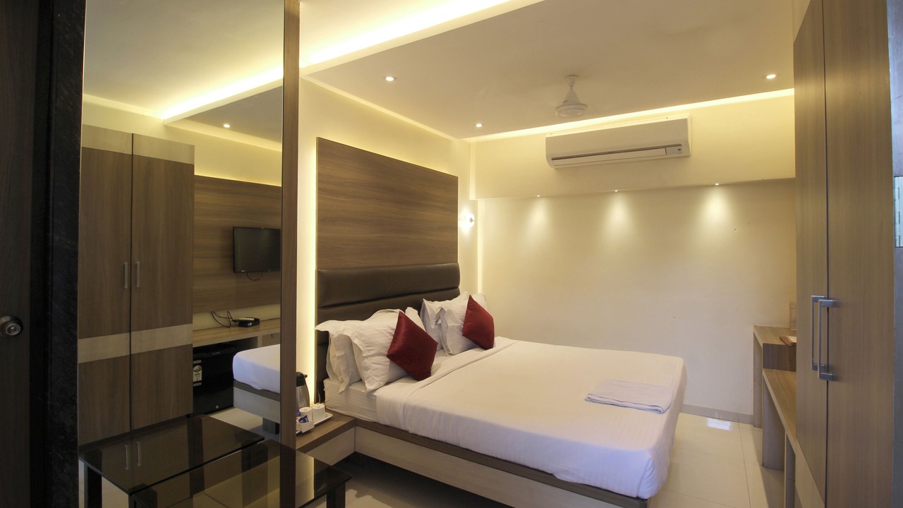 Photo of Bedroom in Central Pune