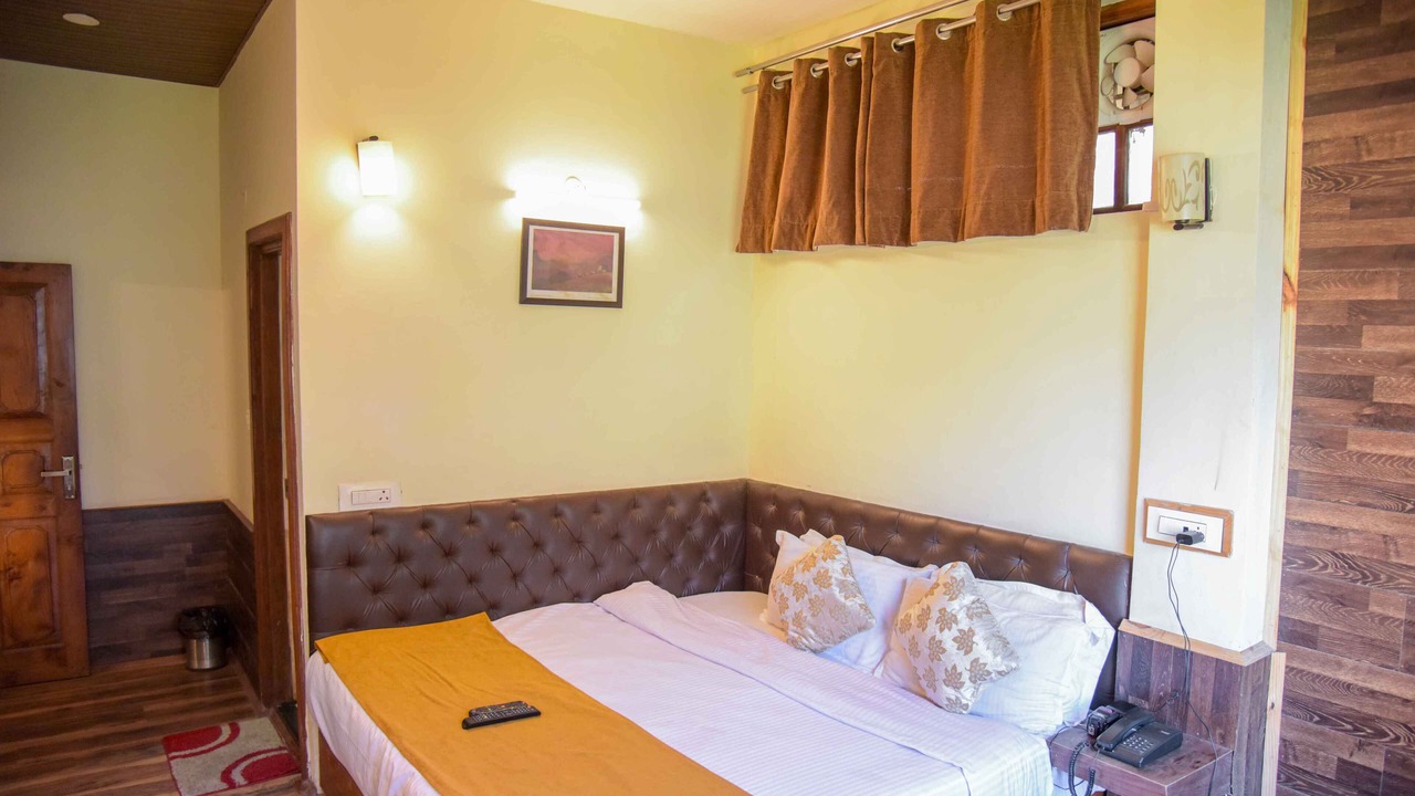 Photo of Bedroom in Simsa Village