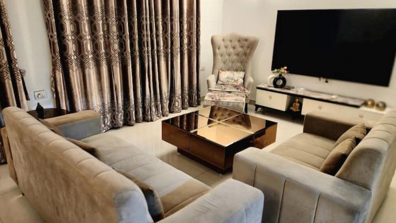 Photo of Livingroom in Noida
