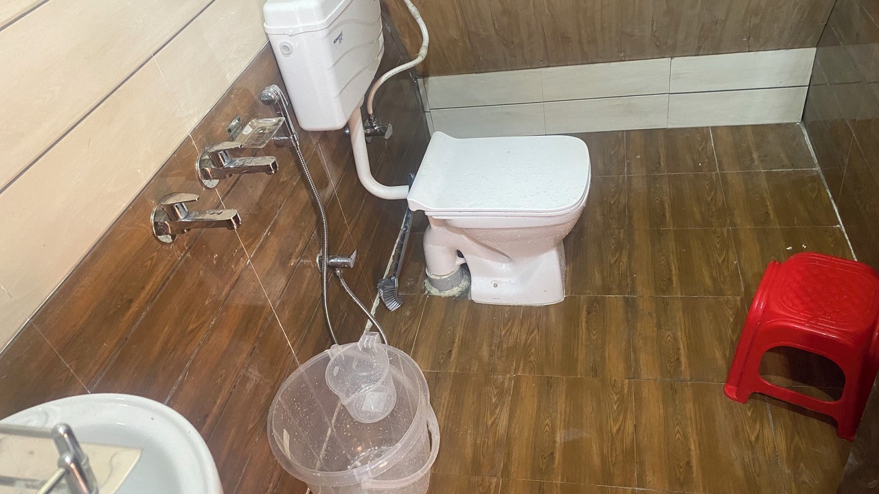 Photo of Bathroom in Banjar