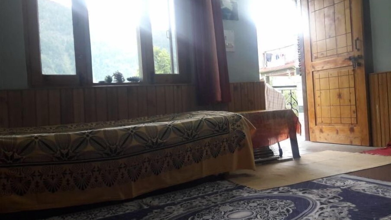 Photo of Bedroom in Manali